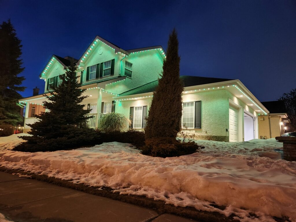 Permanent Christmas Lights to Enliven Your Home 3