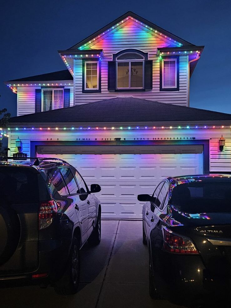 Watts Permanent Christmas Lights in Rainbow on White House